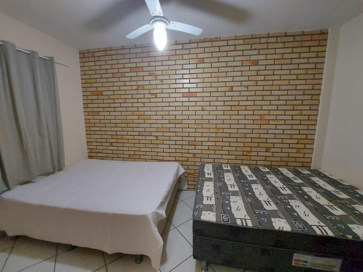 Apartamento 12 - Bombinhas - 200 Metros Da Praia Exterior photo